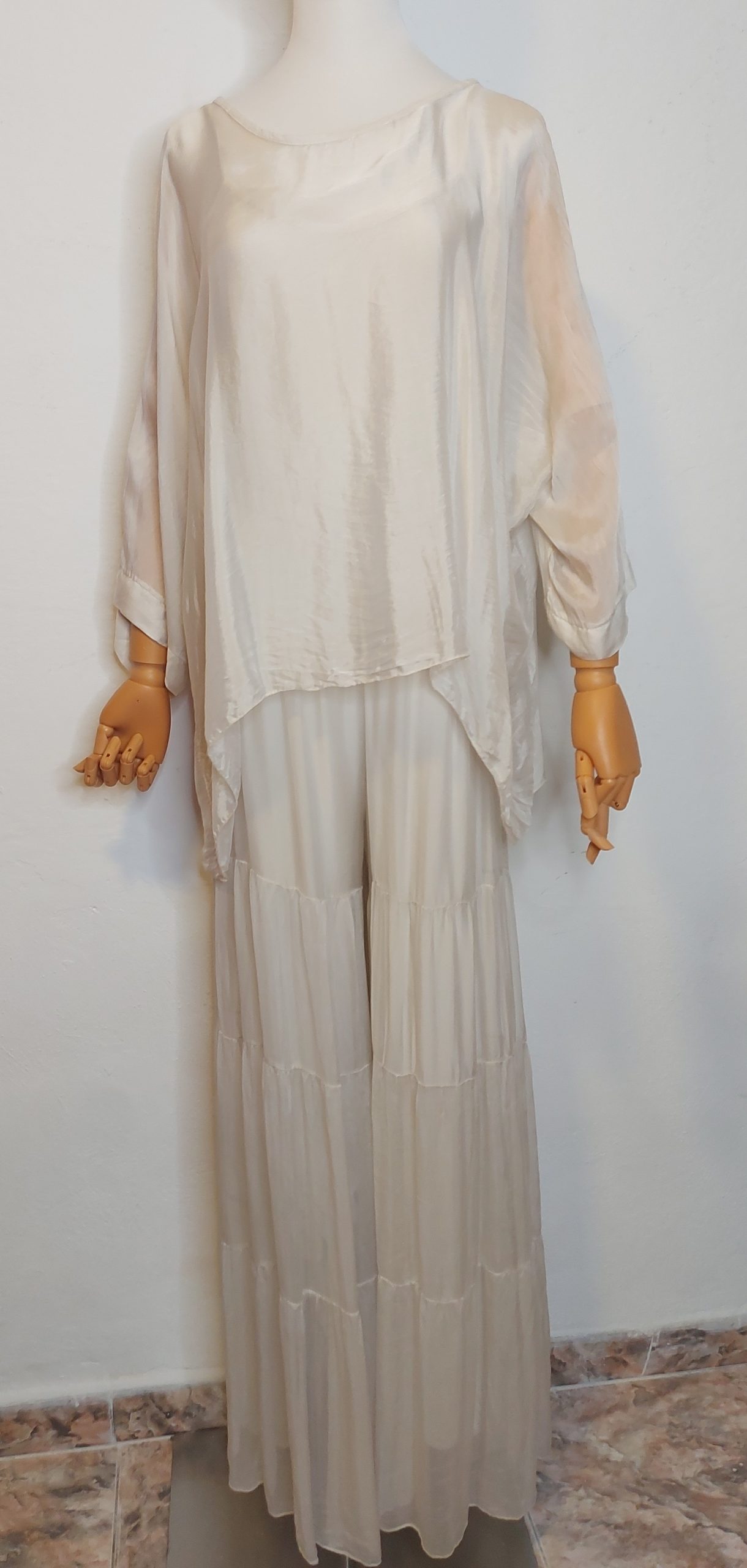 Conjunto gris perla transparente seda